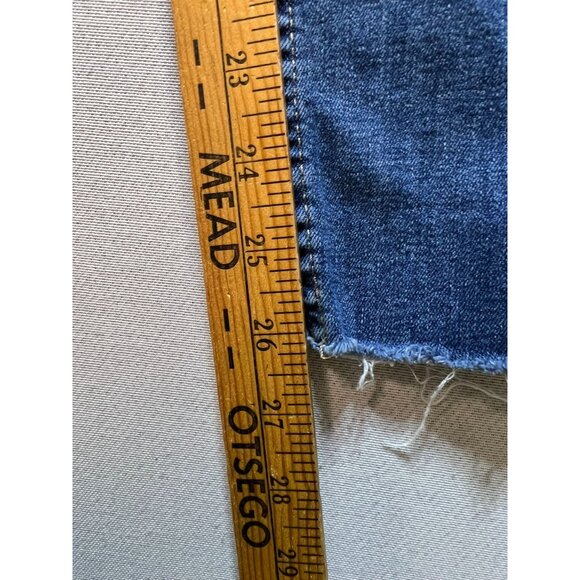 Calvin Klein Women's High Rise Slim Jeans Raw Hem Stretch Size 26 Blue Denim - Picture 8 of 11